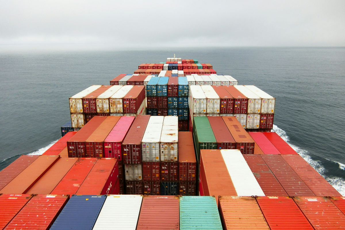 Freight forwarder with containers